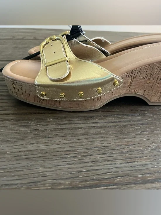 NWT! Women’s Gold Cork Platform Slip Ons Size 11 - Picture 5 of 5